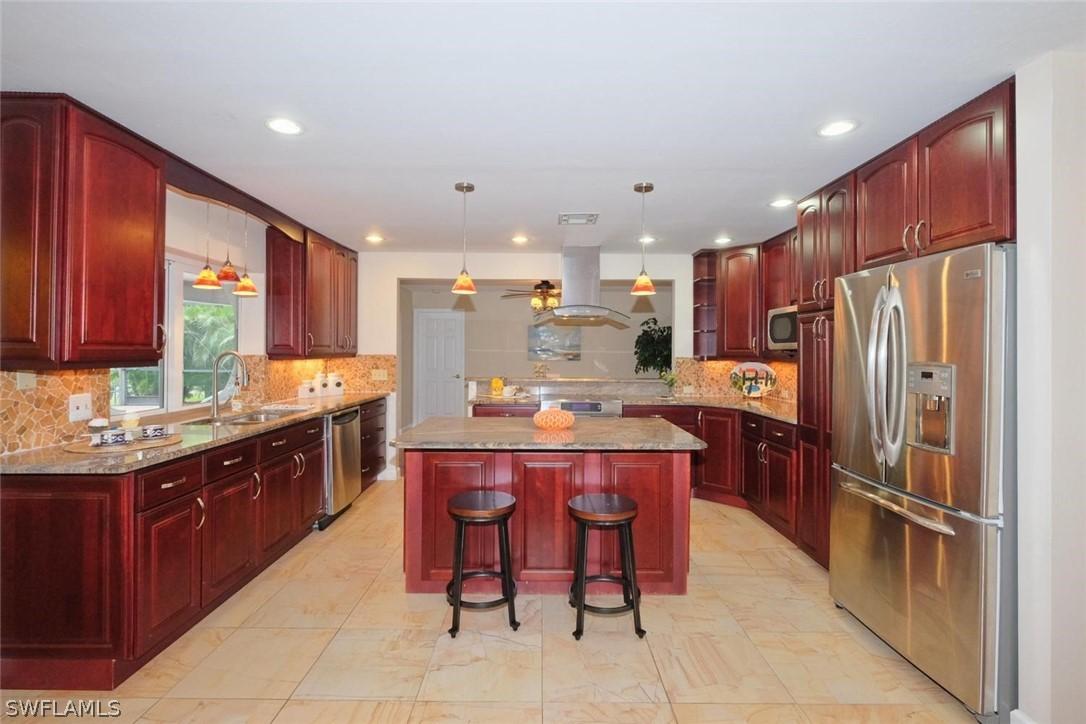 1311 SE 16th St., Cape Coral, FL 33990