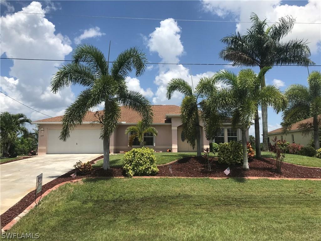 2217 NW 8th Ter., Cape Coral, FL 33993