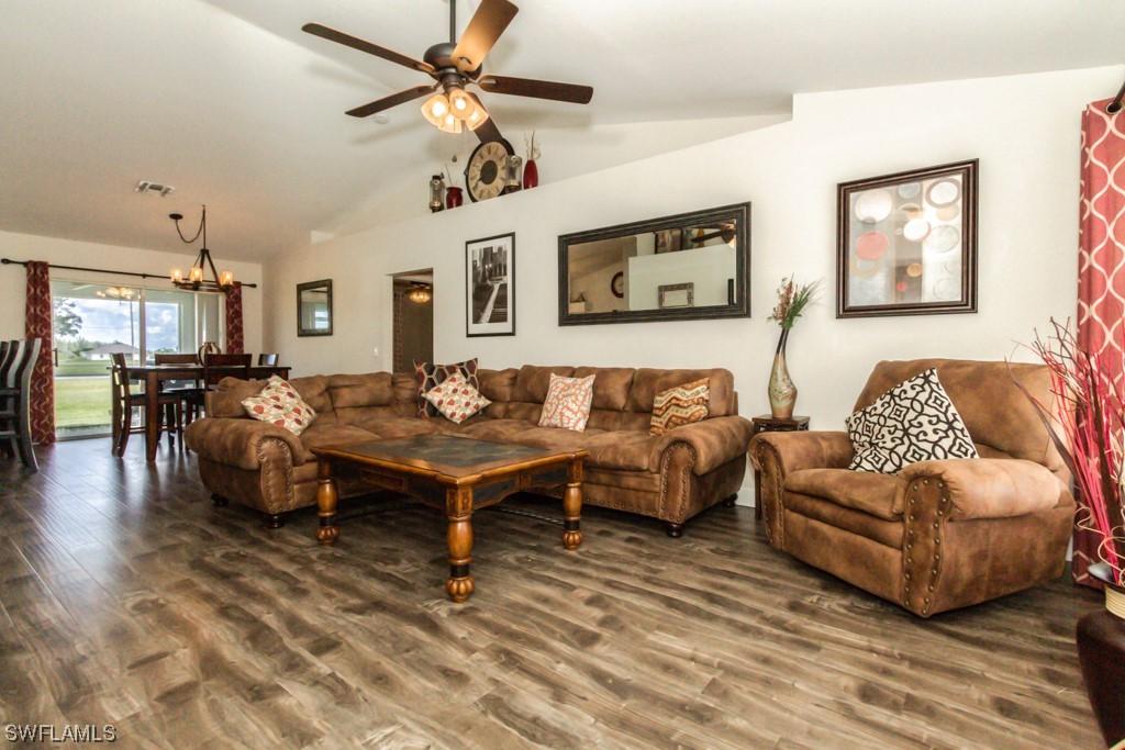 1861 NW 15th Ter., Cape Coral, FL 33993