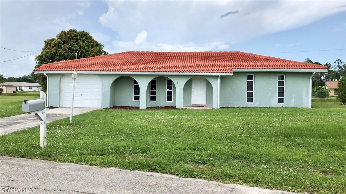 117 Sebring Cir., Lehigh Acres, FL 33936