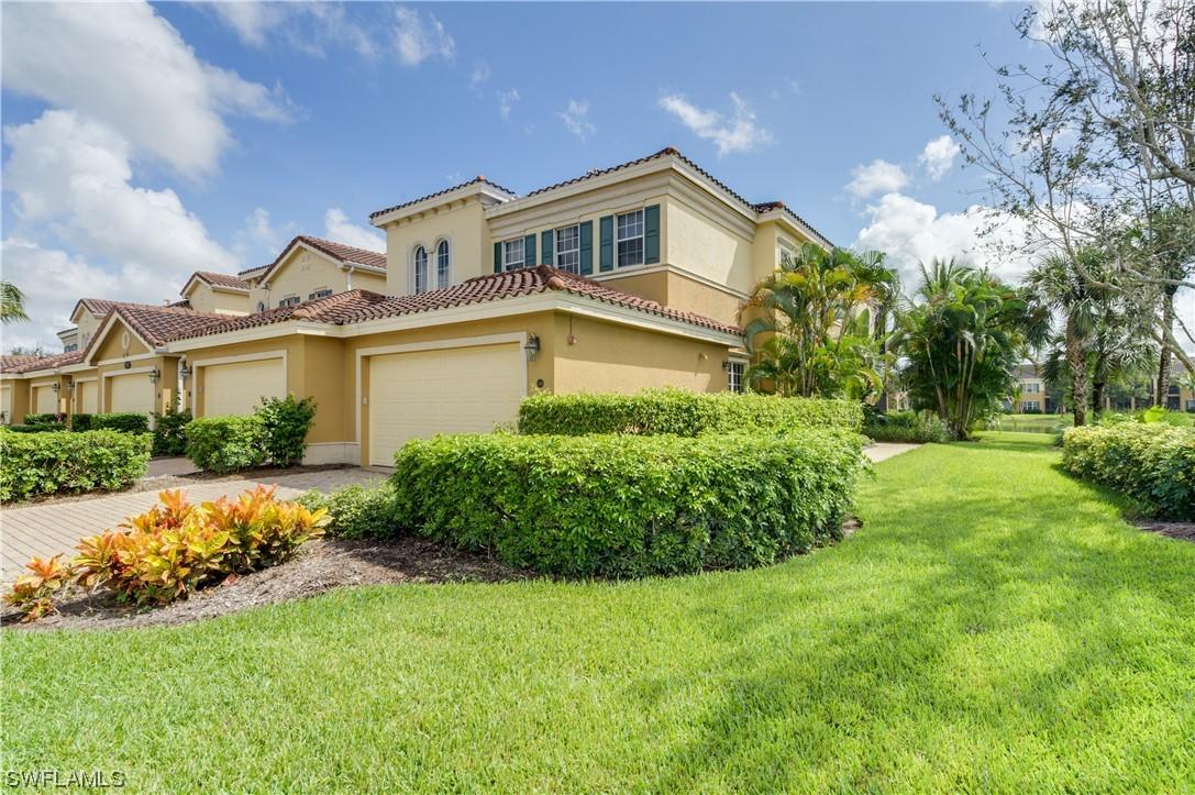 9292 Belle Ct. #104, Naples, FL 34114