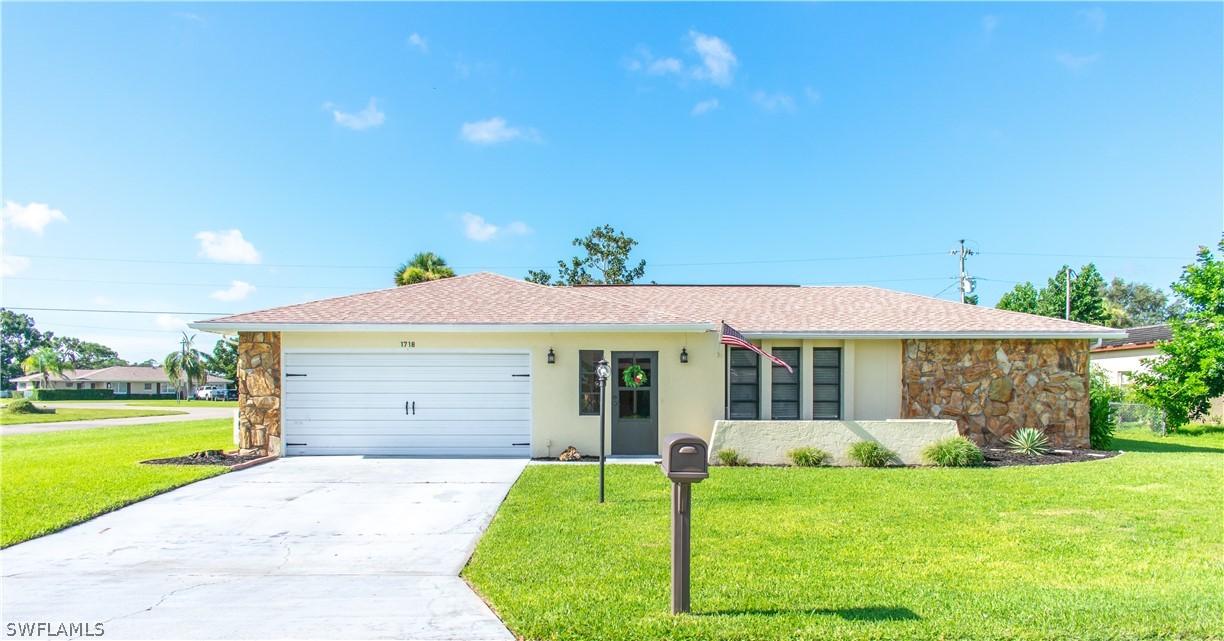 1718 Englewood Ave., Lehigh Acres, FL 33936