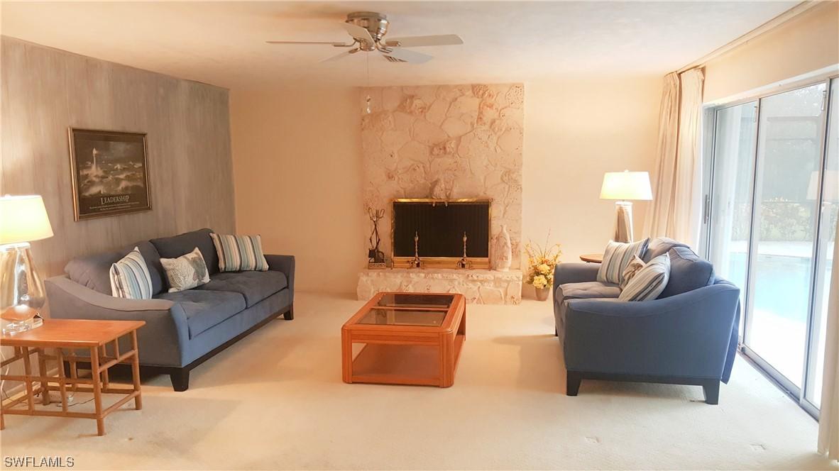 221 Center St., Naples, FL 34108