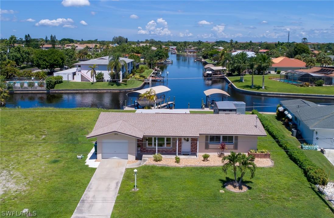 4526 SE 6th Ct., Cape Coral, FL 33904