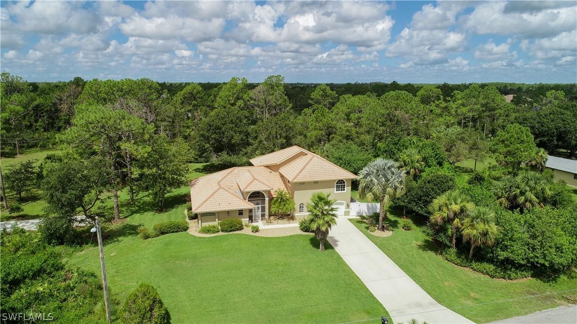 607 Henry Ave., Lehigh Acres, FL 33972