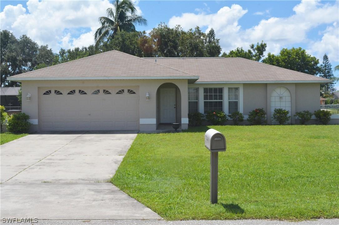 704 SE 32nd Ter., Cape Coral, FL 33904