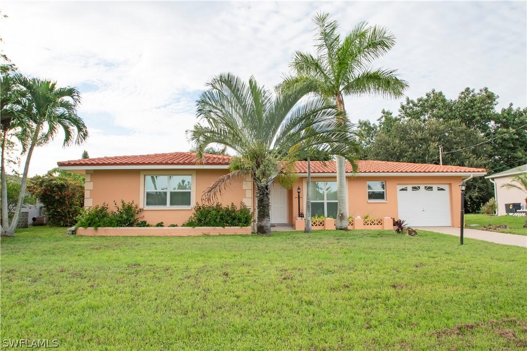 4156 Country Club Blvd., Cape Coral, FL 33904