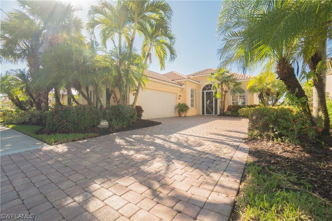 3786 Whidbey Way, Naples, FL 34119
