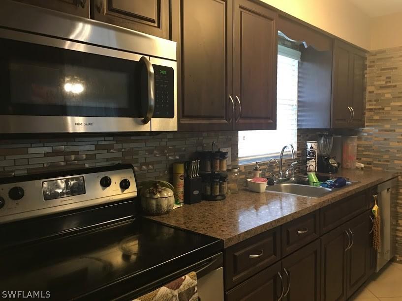 209 Punta Alta Ct., Lehigh Acres, FL 33936