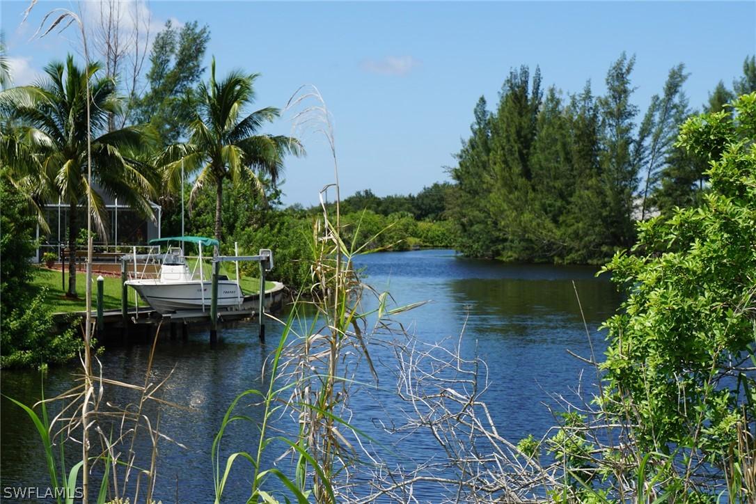 1842 NW 37th Pl., Cape Coral, FL 33993