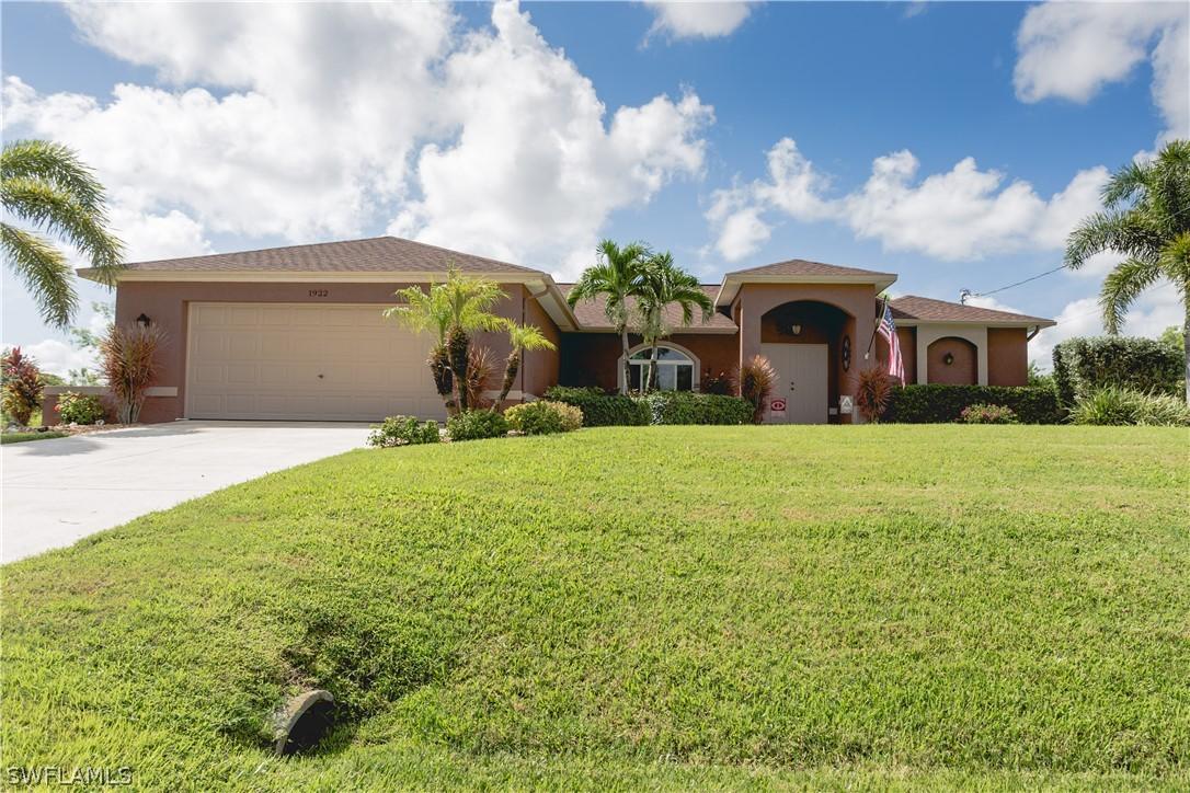1922 NE 27th Ter., Cape Coral, FL 33909