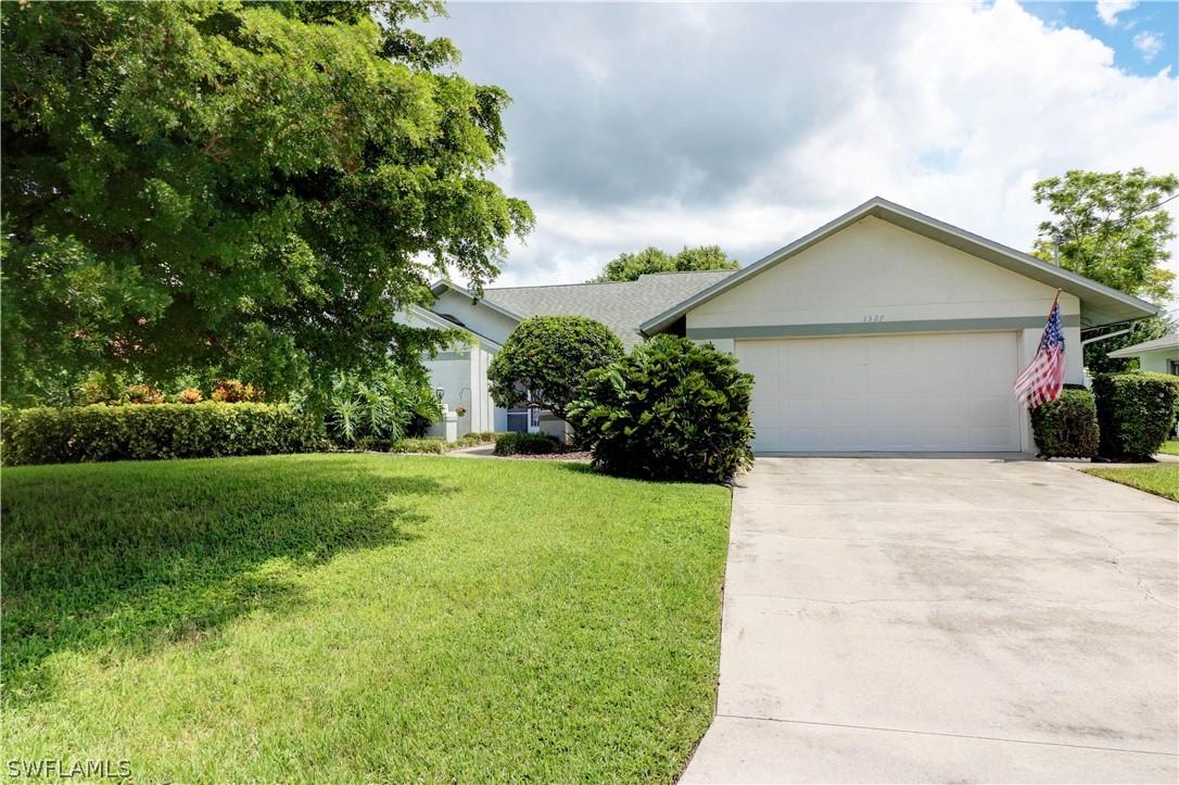 1327 SE 10th Pl., Cape Coral, FL 33990