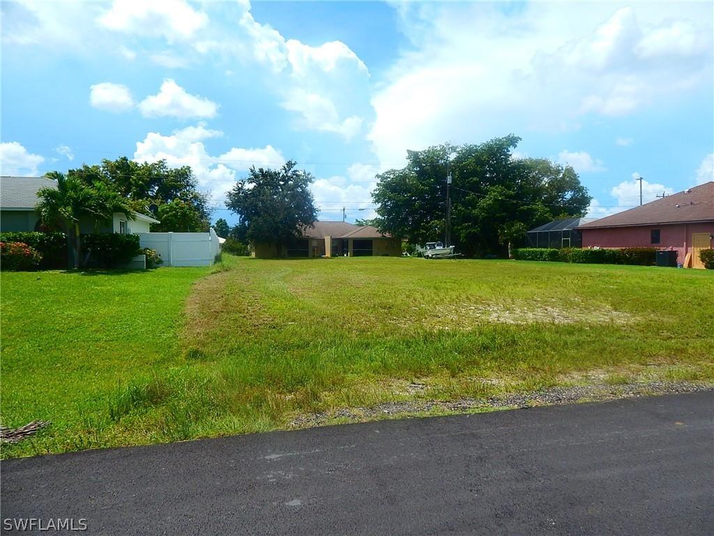 122 NE 17th Ave., Cape Coral, FL 33909