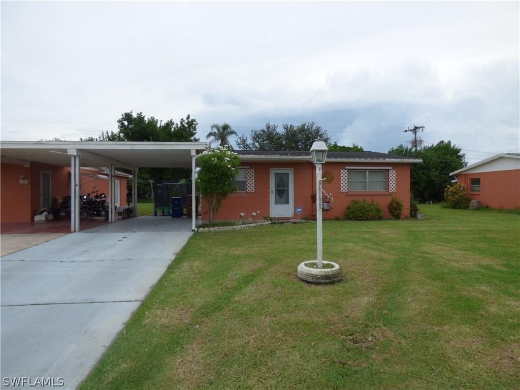 1106 Broad St., Lehigh Acres, FL 33936