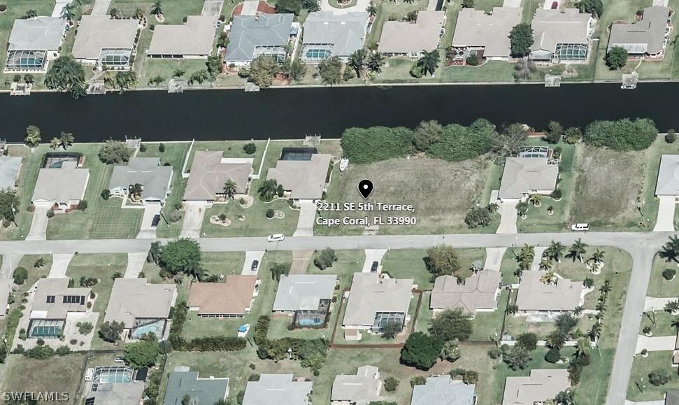 2211 SE 5th Ter., Cape Coral, FL 33990