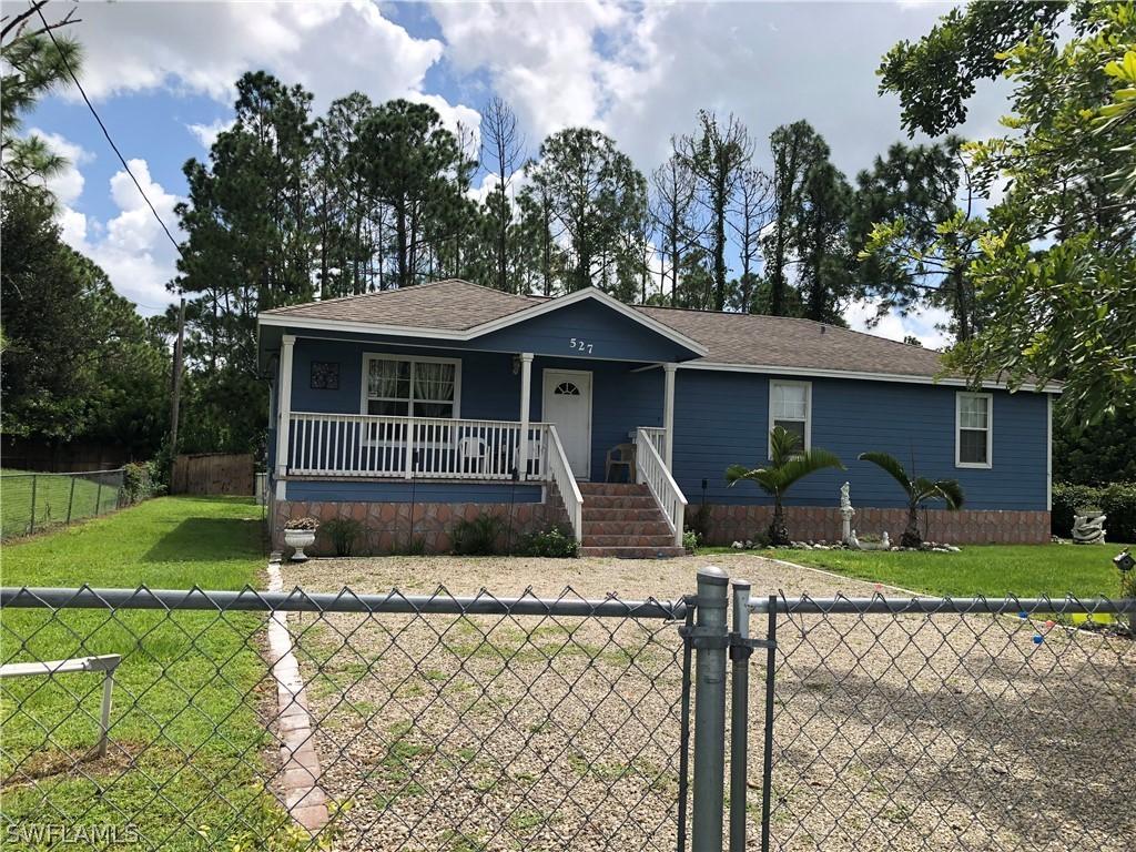 527 Mcarthur Blvd., Lehigh Acres, FL 33974