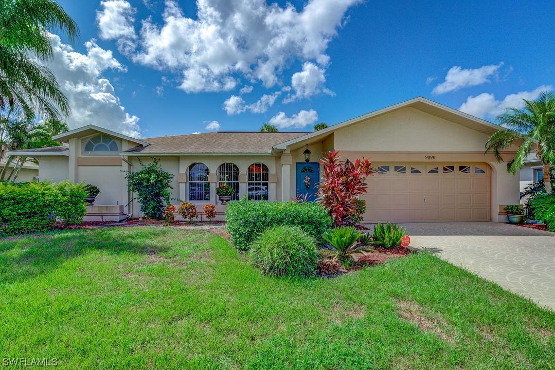 9890 Country Oaks Dr., Fort Myers, FL 33967