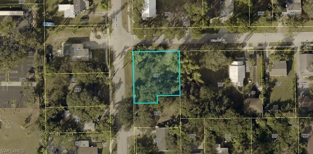 2102 Willard St., Fort Myers, FL 33901