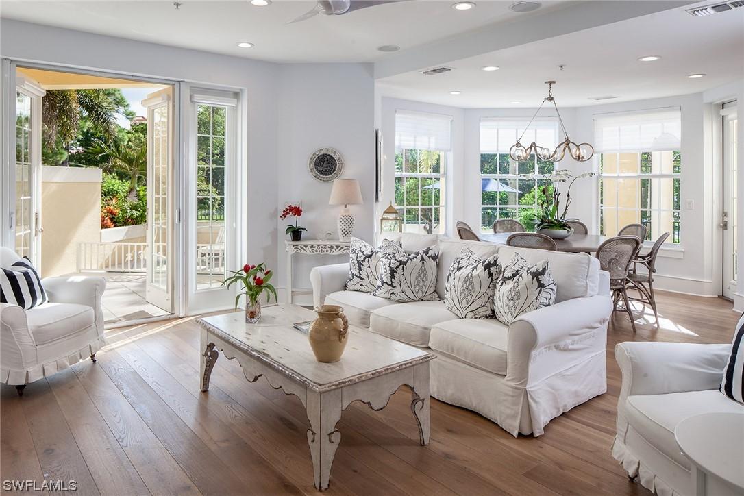 310 5th St., Naples, FL 34102