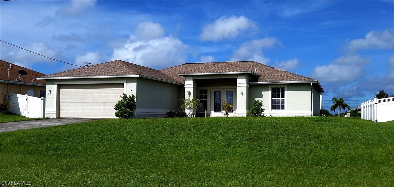 912 NW 8th Pl., Cape Coral, FL 33993
