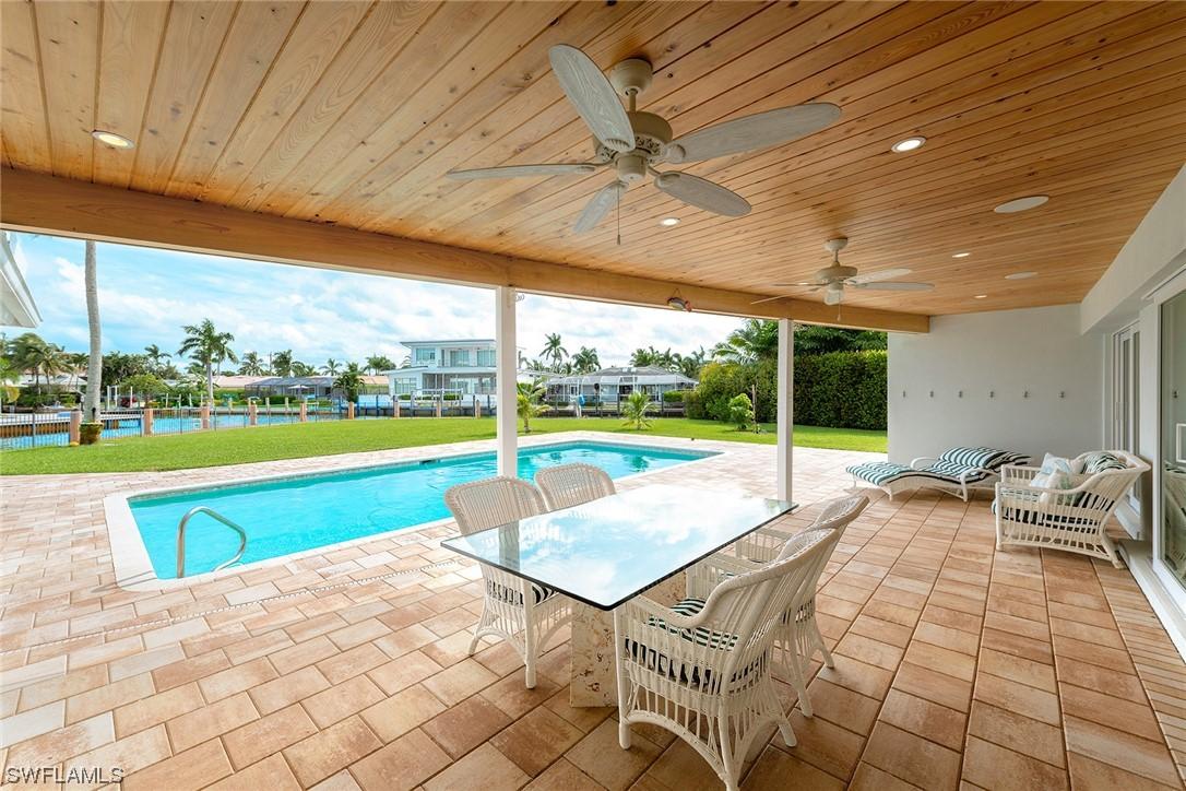 2185 Trout Ct., Naples, FL 34102