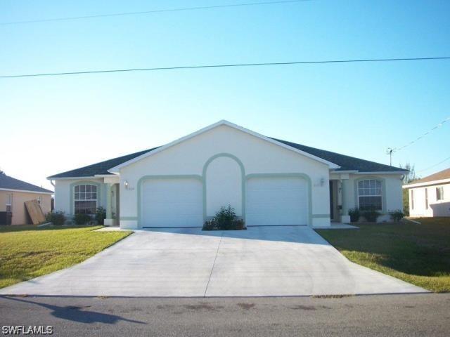 618 SE 13th Ter., Cape Coral, FL 33990