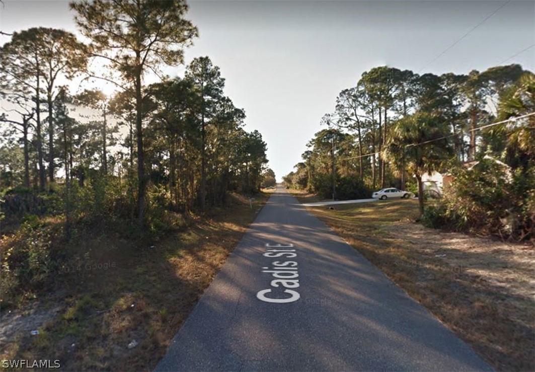 850 Cadis St., Lehigh Acres, FL 33974