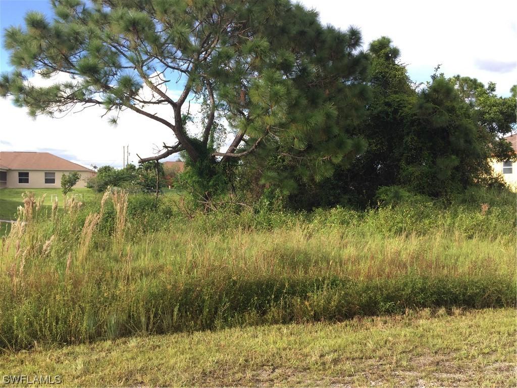 4012 7th St., Lehigh Acres, FL 33976