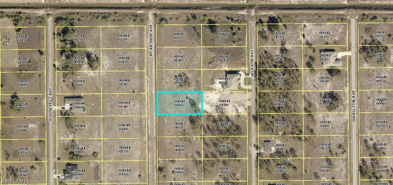 1512 Mcarthur Ave., Lehigh Acres, FL 33972