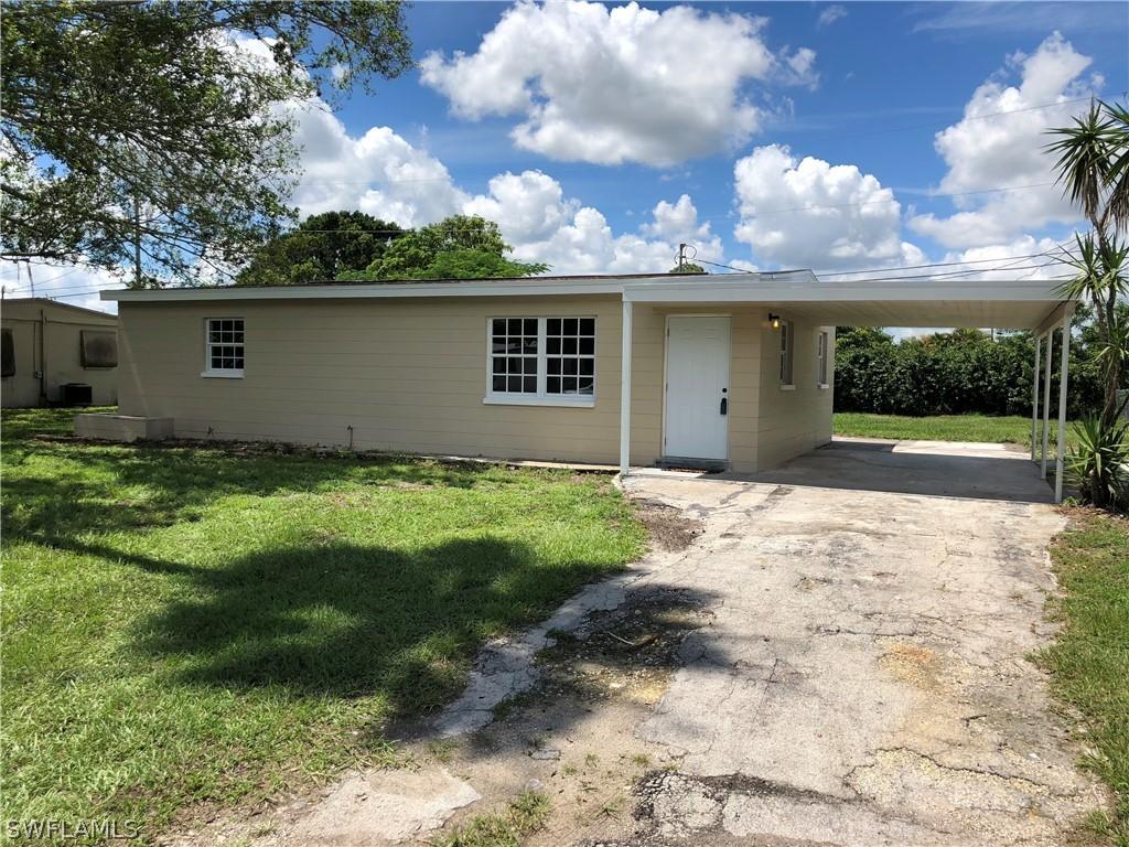 25 Apache St., Lehigh Acres, FL 33936
