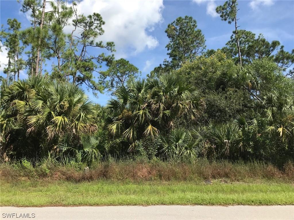 8th Ave., Naples, FL 34120