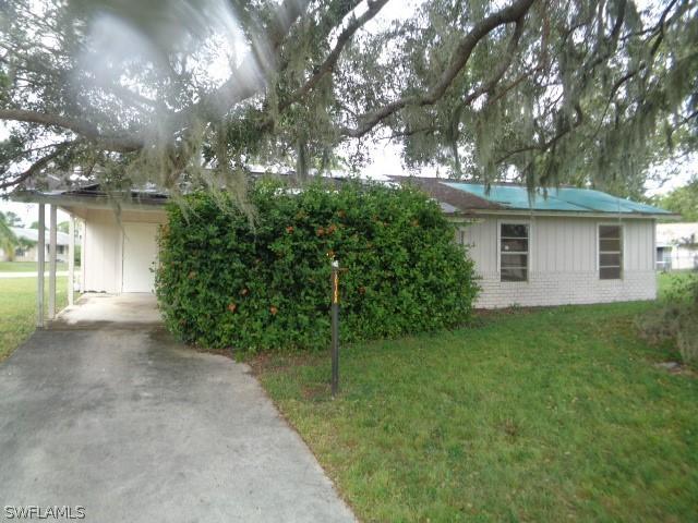 10708 Figtree Ct., Lehigh Acres, FL 33936