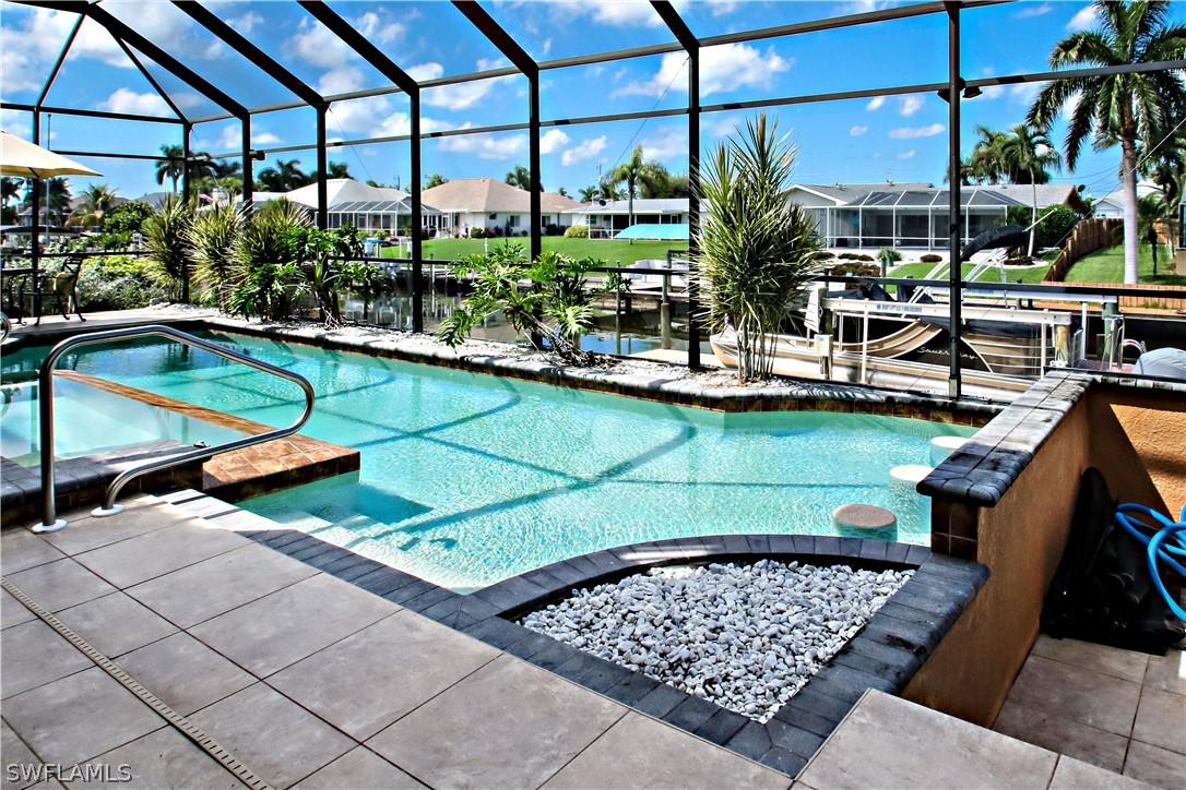 3328 SE 17th Pl., Cape Coral, FL 33904