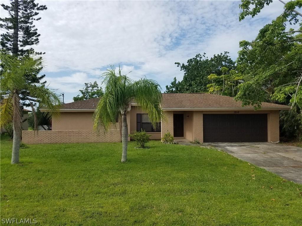 1210 SE 18th Ter., Cape Coral, FL 33990