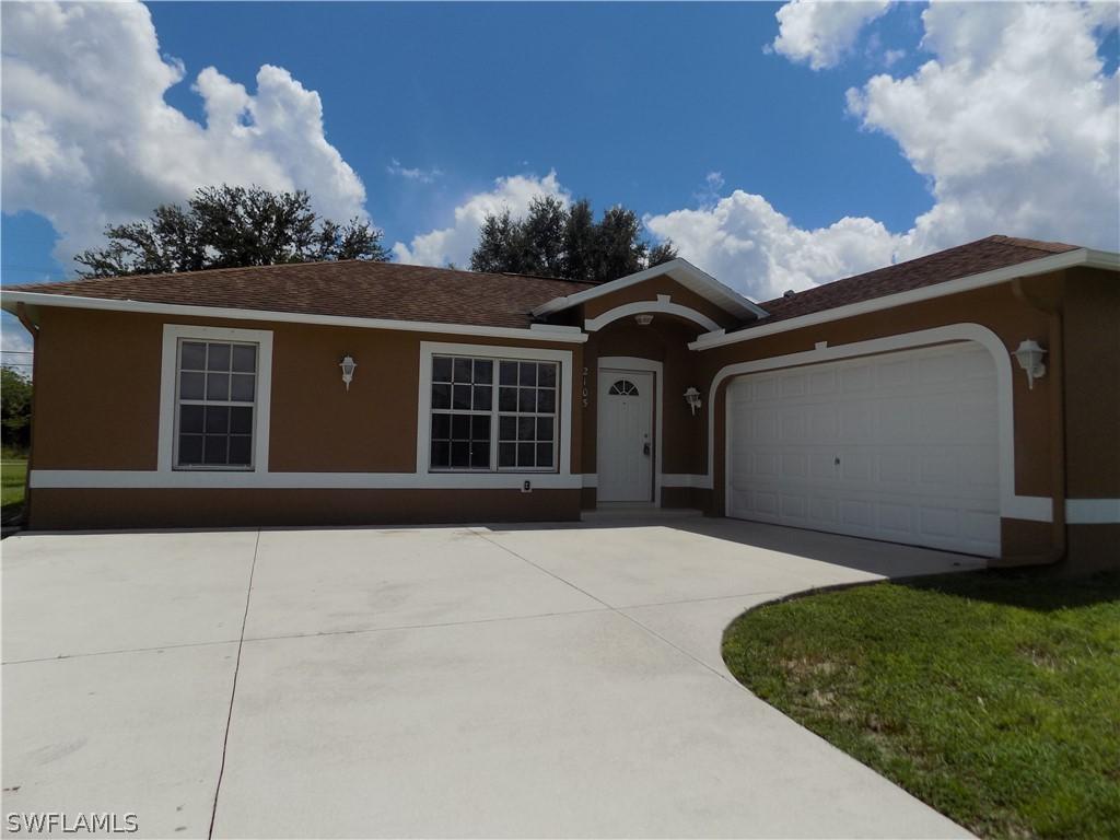 2105 NE 23rd Pl., Cape Coral, FL 33909
