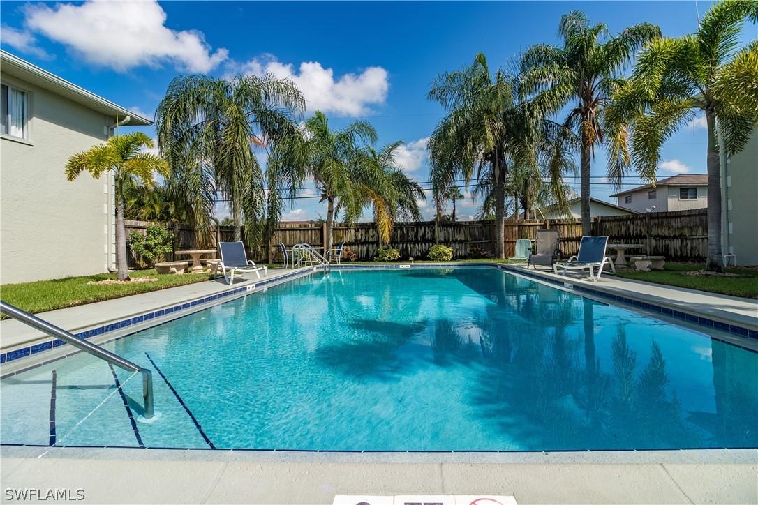 905 SW 48th Ter. #202, Cape Coral, FL 33914