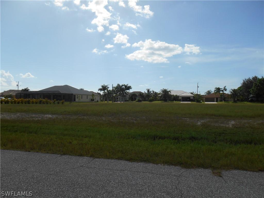 406 NW 37th Ave., Cape Coral, FL 33993