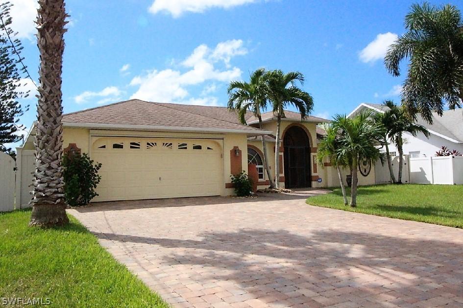 214 SW 44th Ter., Cape Coral, FL 33914