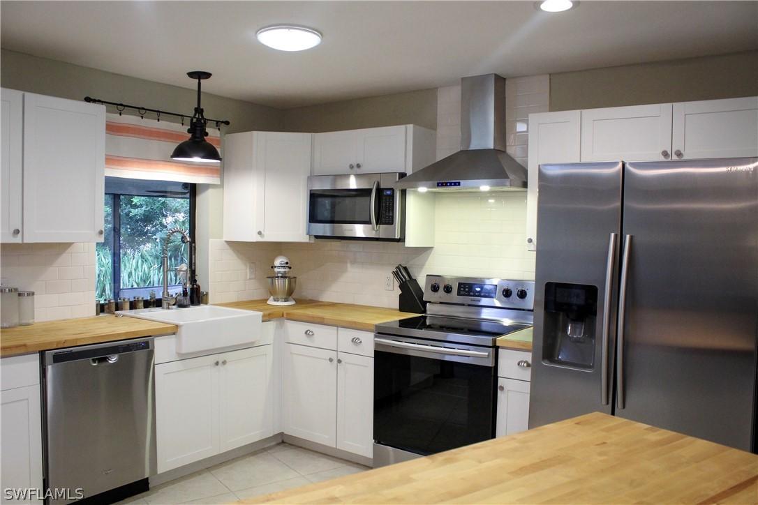 1823 SE 9th Ter., Cape Coral, FL 33990