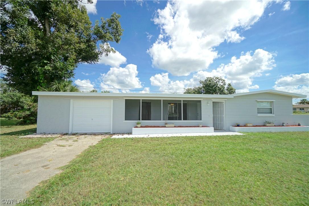 104 Coolidge Ave., Lehigh Acres, FL 33936