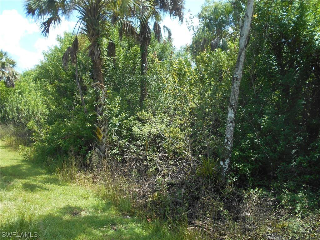 40th Ave., Naples, FL 34117