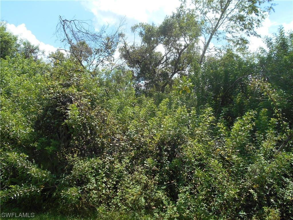 4oth Ave., Naples, FL 34117