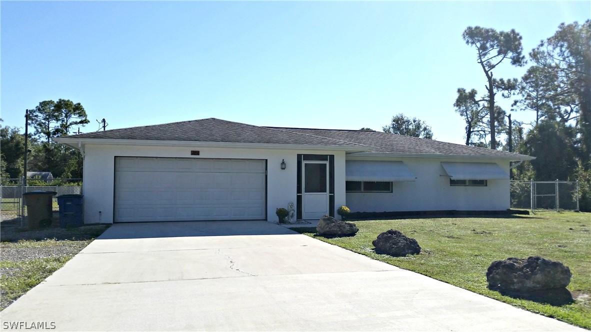 704 Cleveland Ave., Lehigh Acres, FL 33972