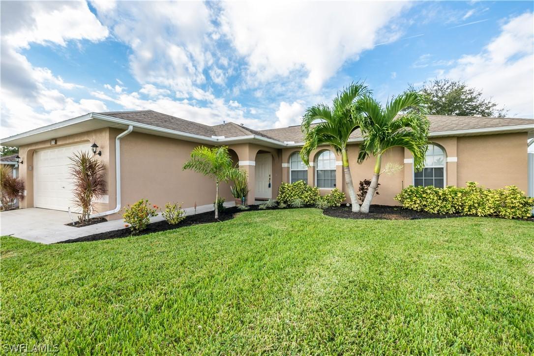 230 NE 10th Pl., Cape Coral, FL 33909