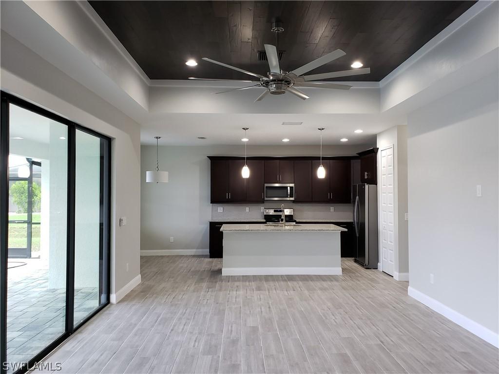 2809 SW 8th Pl., Cape Coral, FL 33914