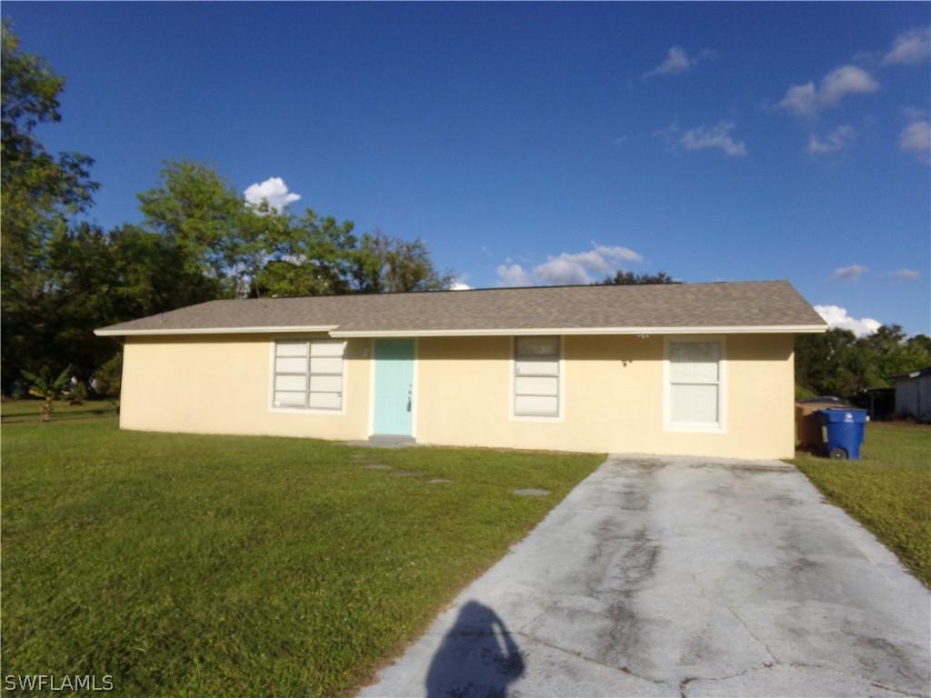 310 Colgate Ave., Lehigh Acres, FL 33936