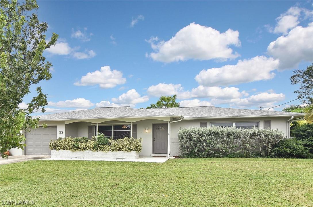 22 Greenwood Ave., Lehigh Acres, FL 33936