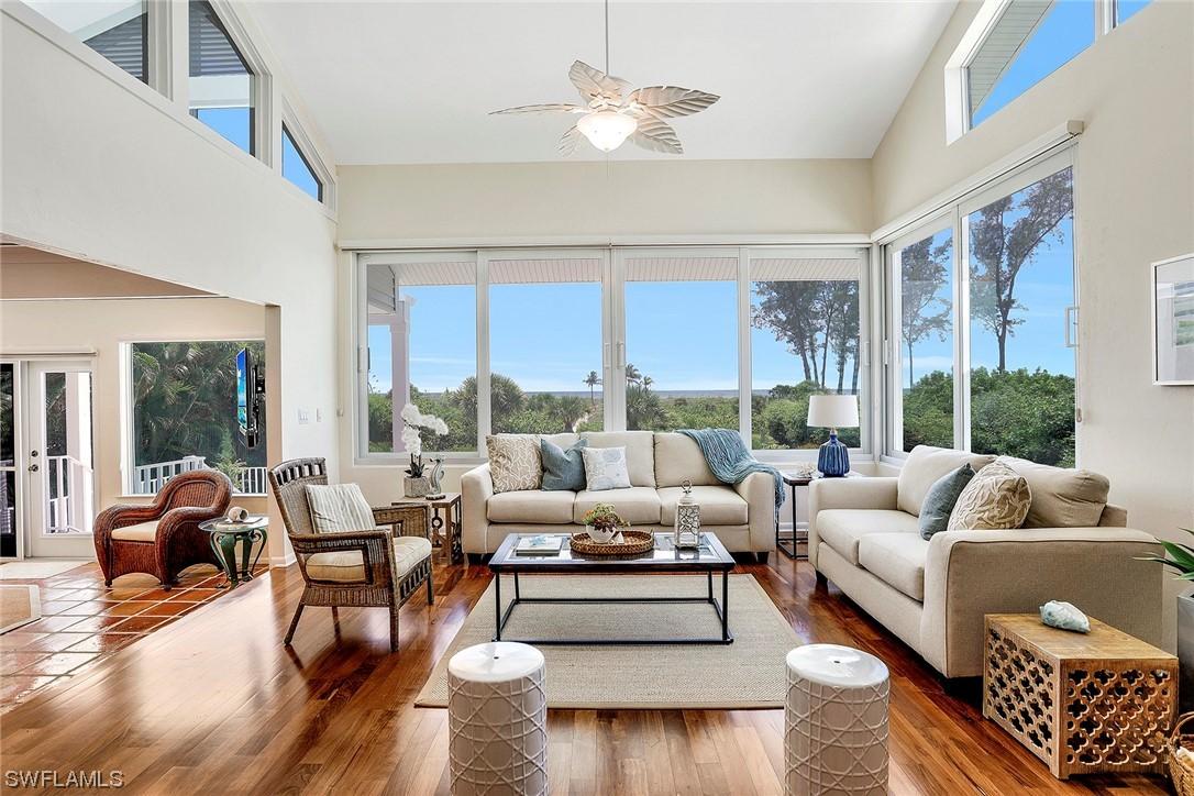 1320 Seaspray Ln., Sanibel, FL 33957