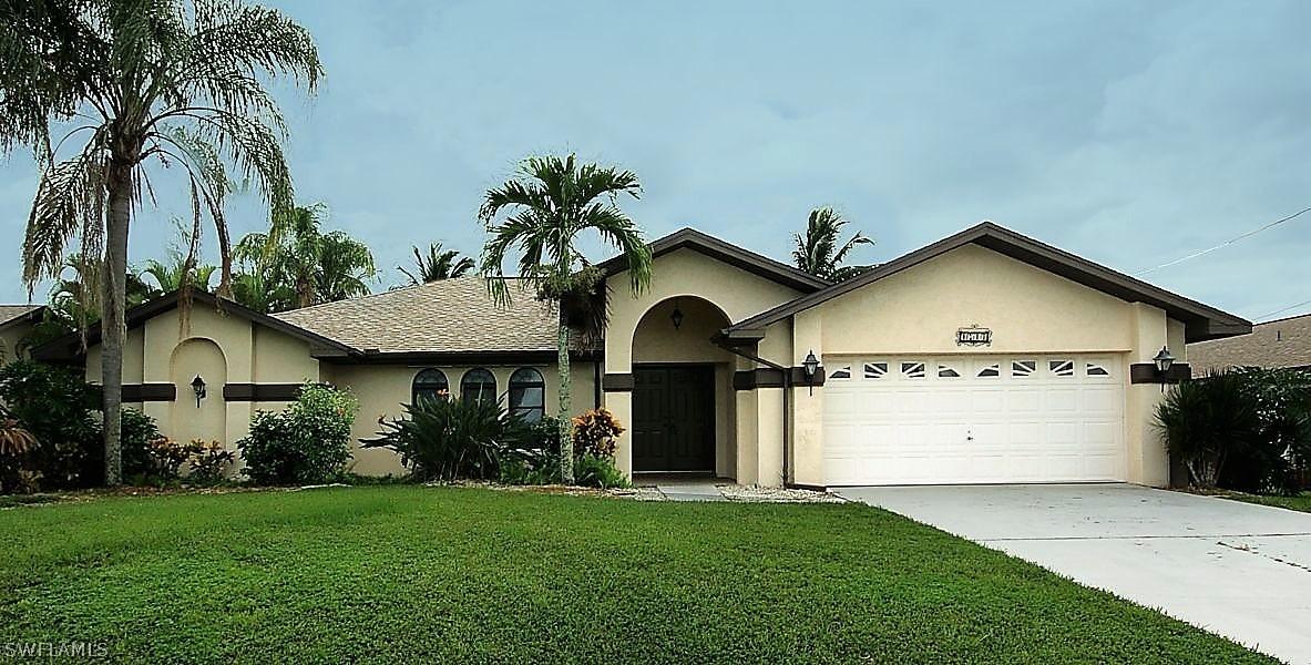 1718 SE 9th Ter., Cape Coral, FL 33990