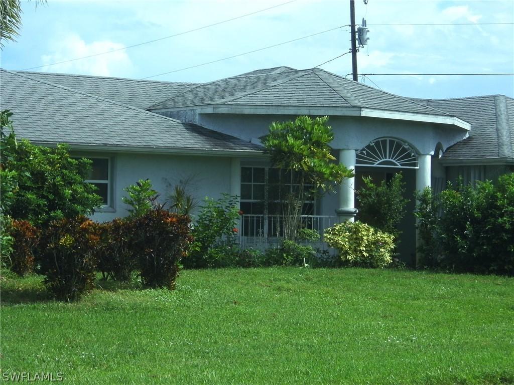 206 Kingston St., Lehigh Acres, FL 33936